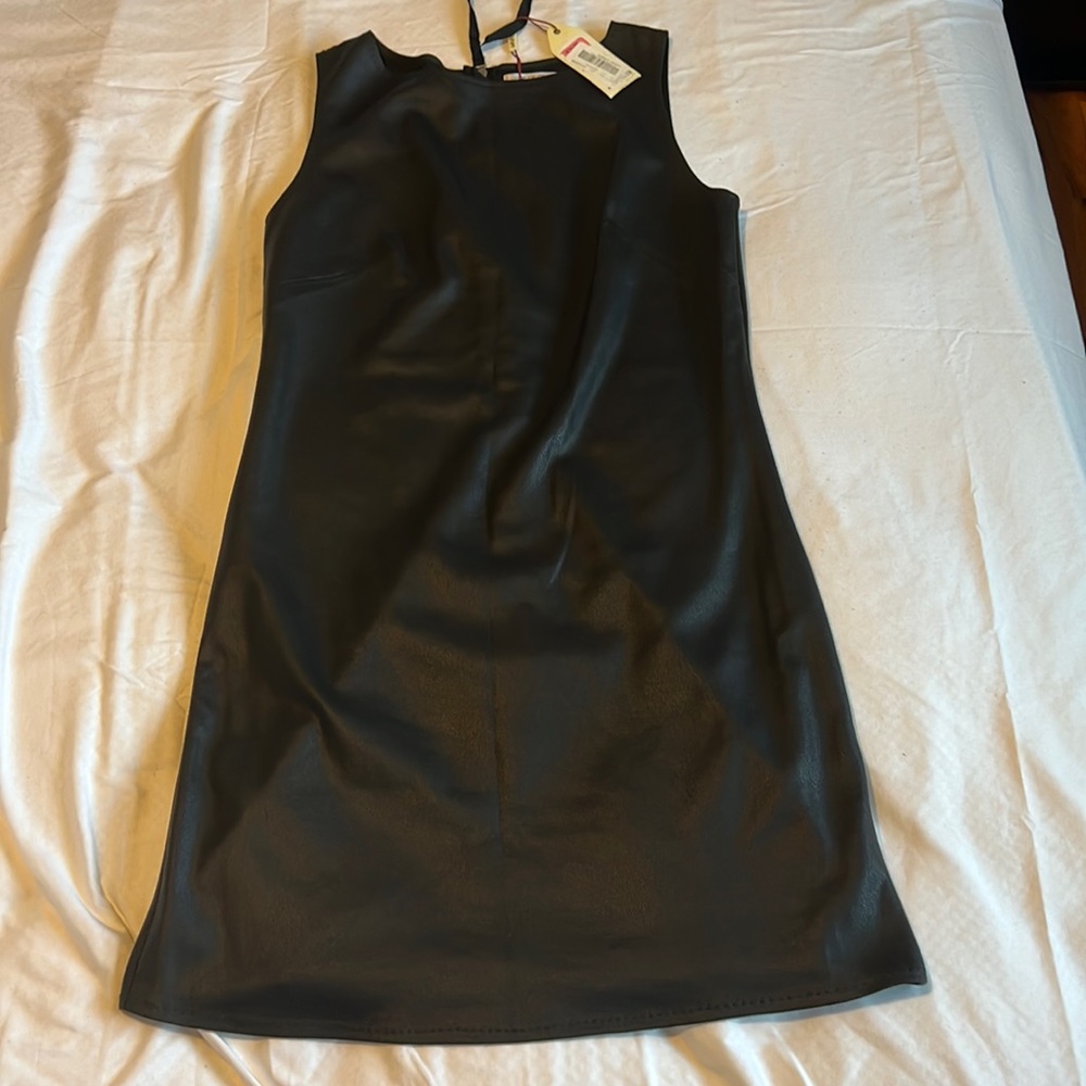 NWT Max Studio Sleeveless Black Short Dress with texture print in size small